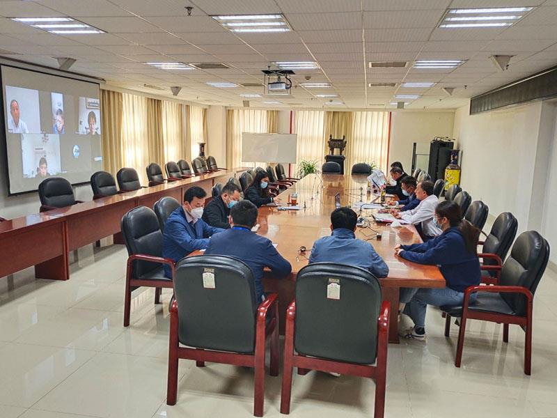 集團(tuán)召開重點工作調(diào)度會場景1.jpg 集團(tuán)召開重點工作調(diào)度會場景1.jpg